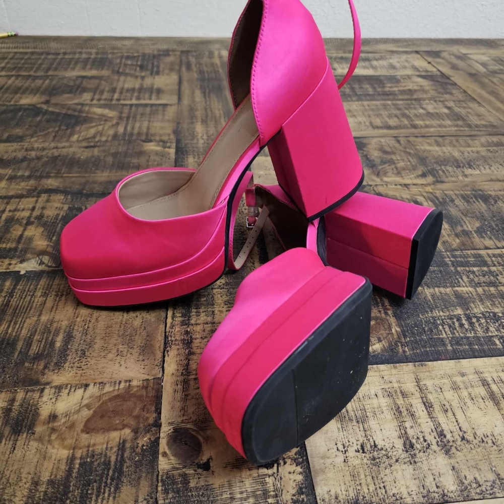 Womens wild fable platform heels size 8.5
